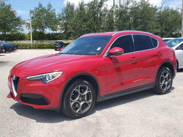 Photo of 2018 Alfa Rosso Alfa Romeo Stelvio