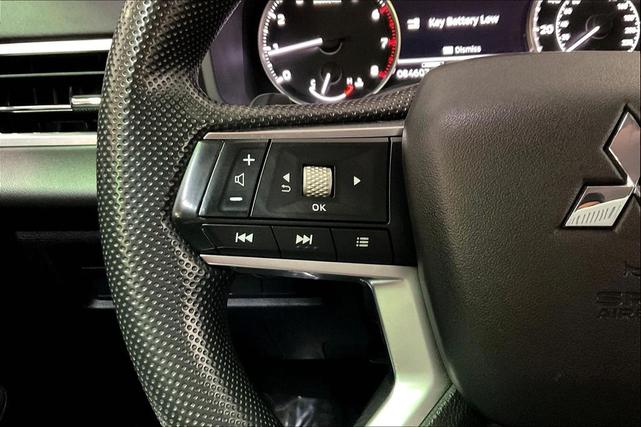 Photo of 2022 Alloy Silver Metallic Mitsubishi Outlander