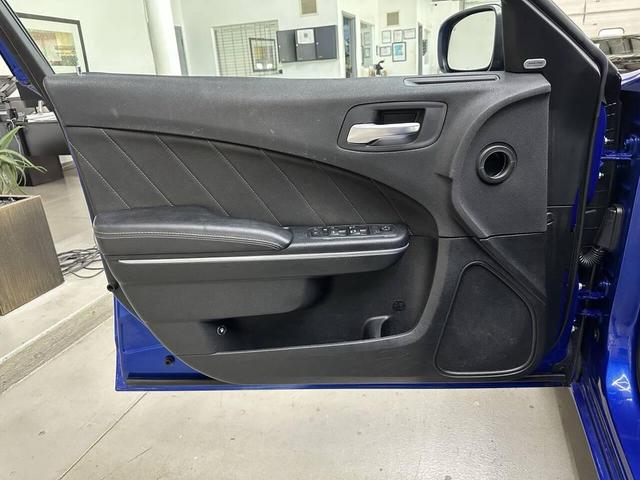 Photo of 2018 BLUE Dodge Charger