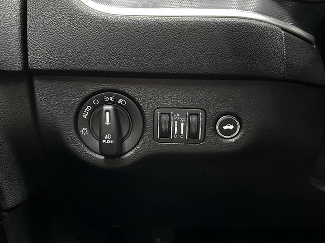 Photo of 2018 BLUE Dodge Charger
