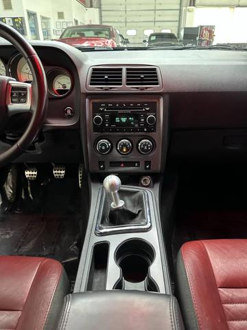Photo of 2014 BLACK Dodge Challenger