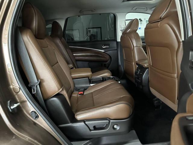 Photo of 2019 Canyon Bronze Metallic Acura MDX