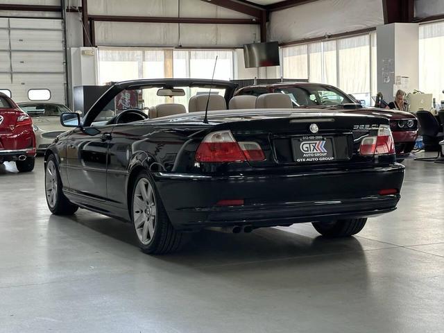 Photo of 2003 BLACK BMW 325