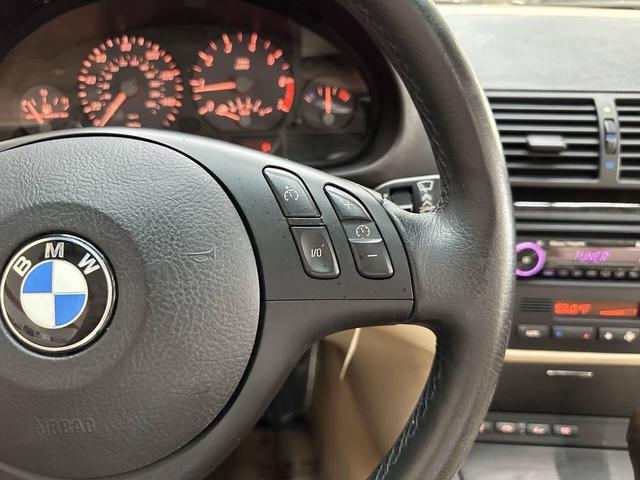 Photo of 2003 BLACK BMW 325