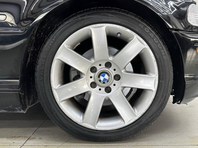 Photo of 2003 BLACK BMW 325