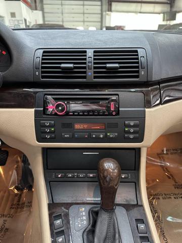 Photo of 2003 BLACK BMW 325