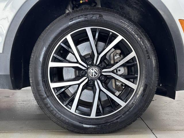 Photo of 2021 Pure White Volkswagen Tiguan