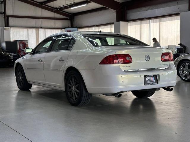 Photo of 2006 White Gold Flash Tricoat Buick Lucerne