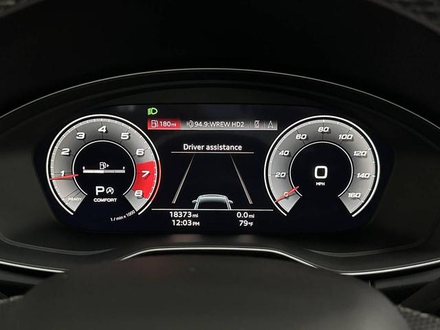 Photo of 2021 Ultra Blue Metallic Audi SQ5