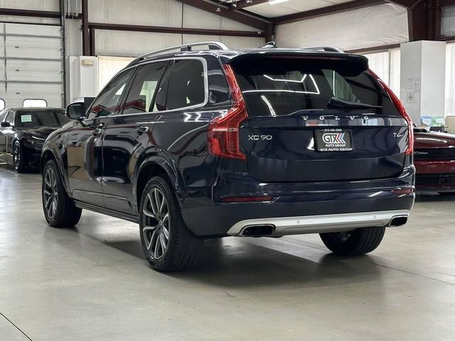Photo of 2017 Magic Blue Metallic Volvo XC90