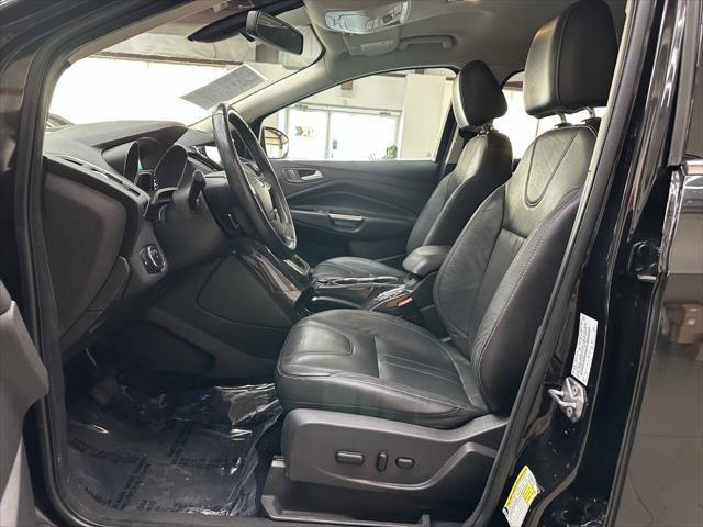 Photo of 2013 Tuxedo Black Ford Escape
