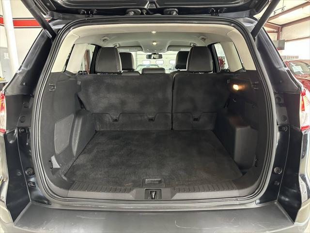 Photo of 2013 Tuxedo Black Ford Escape