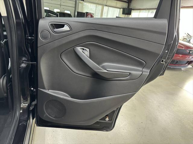 Photo of 2013 Tuxedo Black Ford Escape