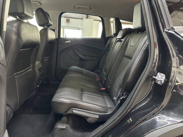 Photo of 2013 Tuxedo Black Ford Escape
