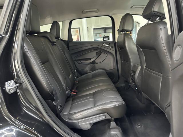 Photo of 2013 Tuxedo Black Ford Escape