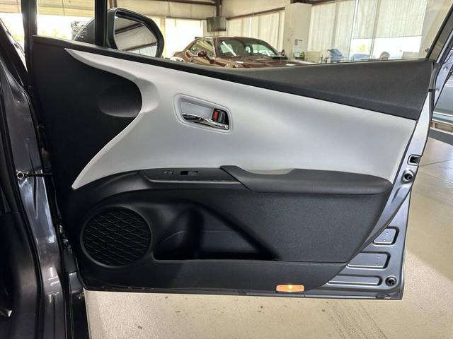 Photo of 2022 Magnetic Gray Metallic Toyota Prius