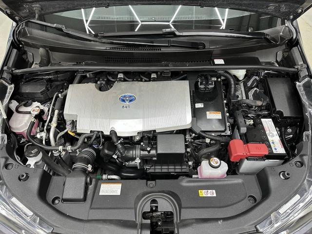 Photo of 2022 Magnetic Gray Metallic Toyota Prius