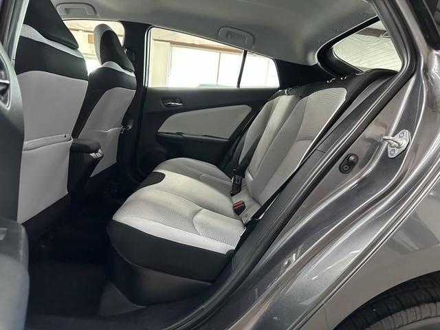 Photo of 2022 Magnetic Gray Metallic Toyota Prius