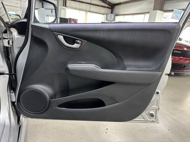 Photo of 2012 Alabaster Silver Metallic Honda Fit