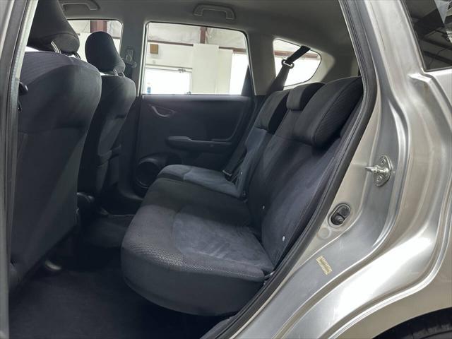 Photo of 2012 Alabaster Silver Metallic Honda Fit