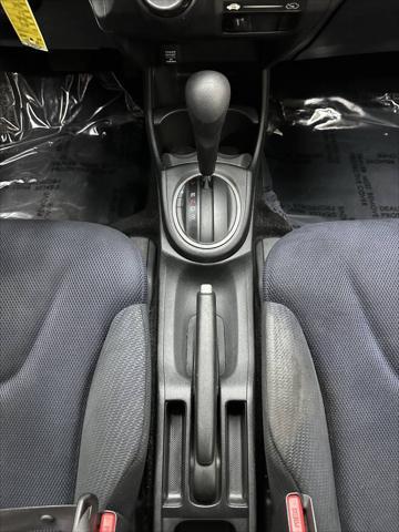 Photo of 2012 Alabaster Silver Metallic Honda Fit