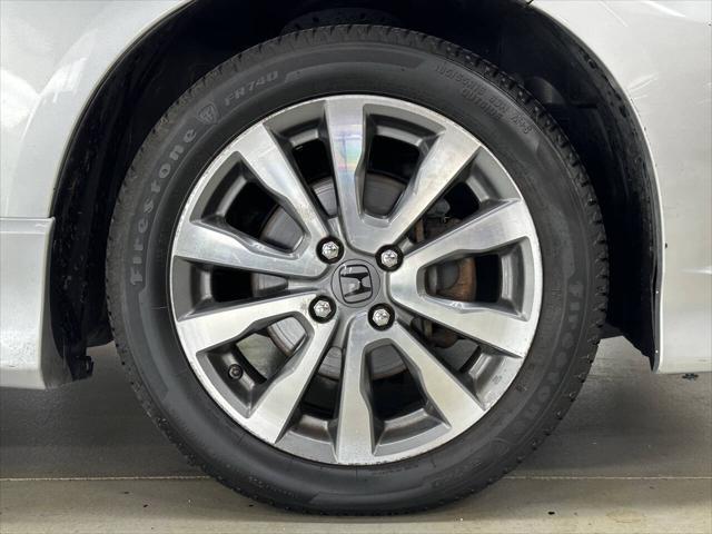 Photo of 2012 Alabaster Silver Metallic Honda Fit