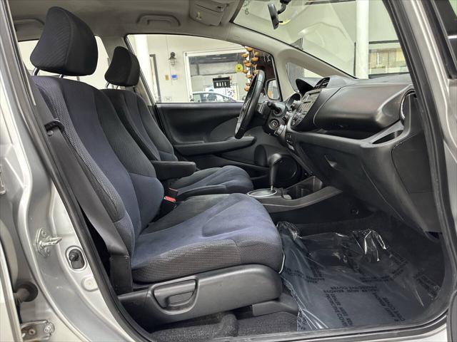 Photo of 2012 Alabaster Silver Metallic Honda Fit