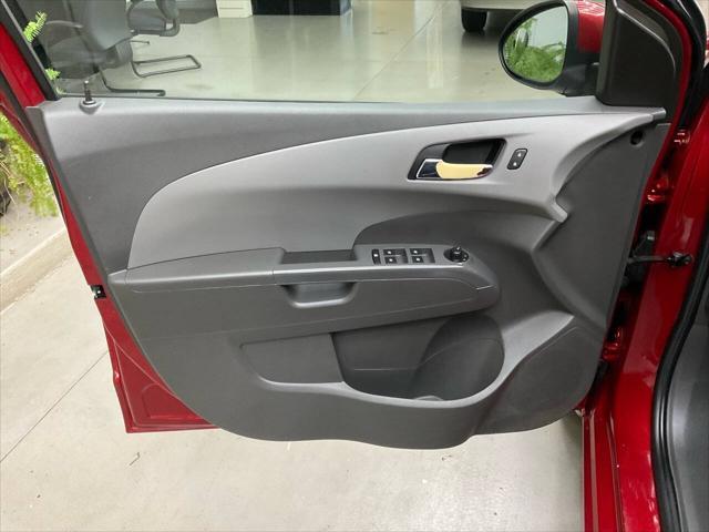 Photo of 2014 RED Chevrolet Sonic