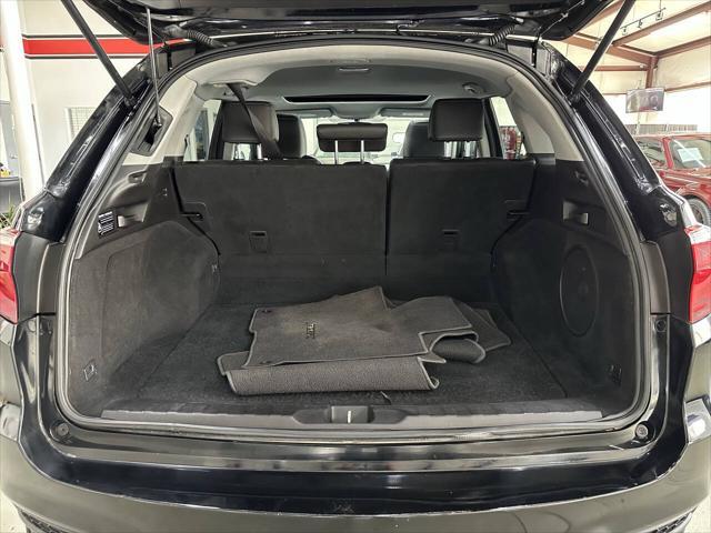 Photo of 2017 Crystal Black Pearl Acura RDX