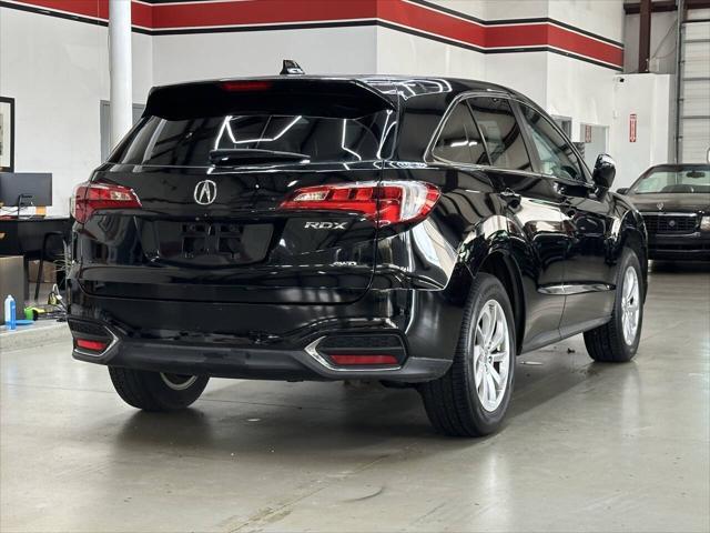 Photo of 2017 Crystal Black Pearl Acura RDX