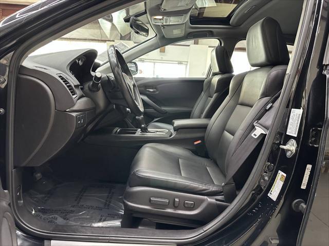 Photo of 2017 Crystal Black Pearl Acura RDX