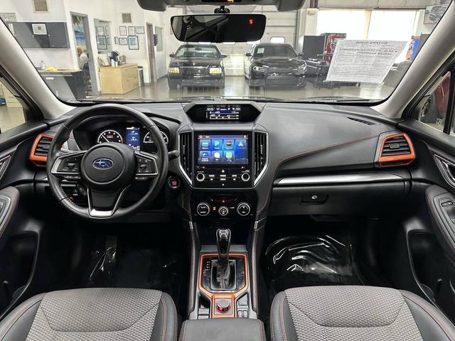 Photo of 2019 Crystal Black Silica Subaru Forester