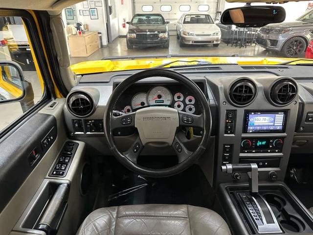 Photo of 2003 Yellow Hummer H2