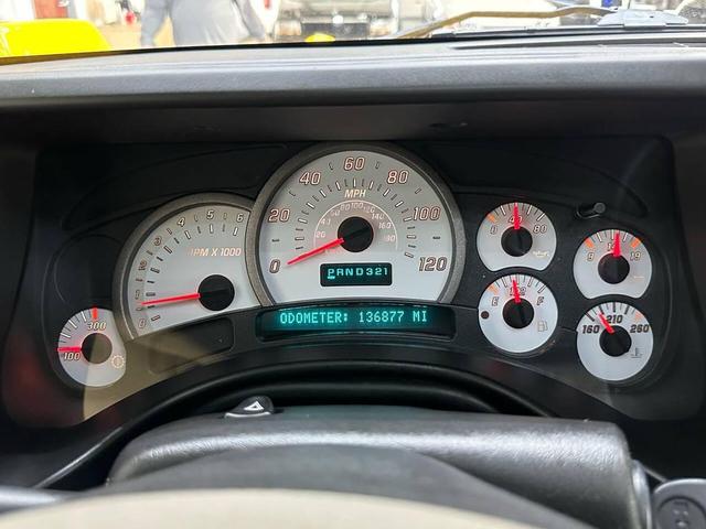 Photo of 2003 Yellow Hummer H2