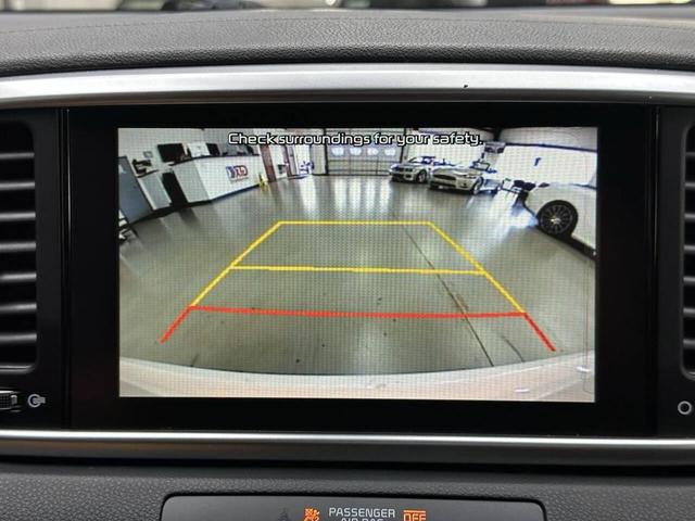 Photo of 2021 Snow White Pearl Kia Sportage