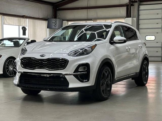 Photo of 2021 Snow White Pearl Kia Sportage