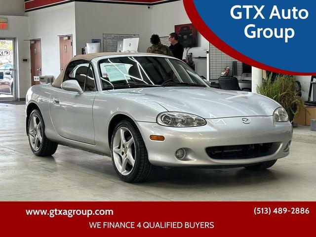 Photo of 2002 Sunlight Silver Metallic Mazda MX-5 Miata