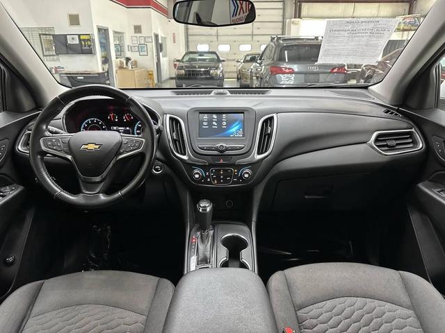 Photo of 2018 Summit White Chevrolet Equinox