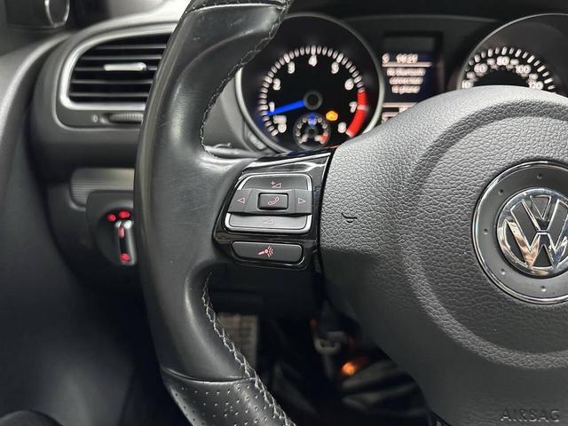 Photo of 2013 Rising Blue Metallic Volkswagen Golf R