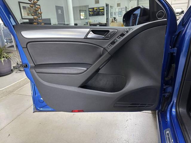Photo of 2013 Rising Blue Metallic Volkswagen Golf R