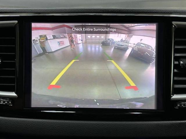 Photo of 2022 GRAY Chrysler Pacifica