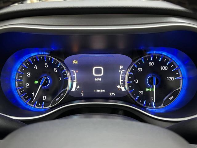 Photo of 2022 GRAY Chrysler Pacifica