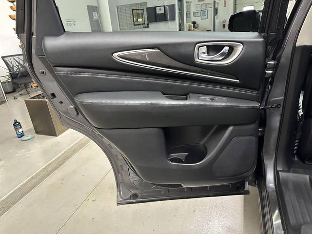 Photo of 2017 Graphite Shadow INFINITI QX60