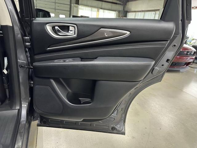Photo of 2017 Graphite Shadow INFINITI QX60