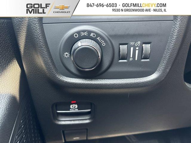 Photo of 2023 Silver Zynith Jeep Grand Cherokee