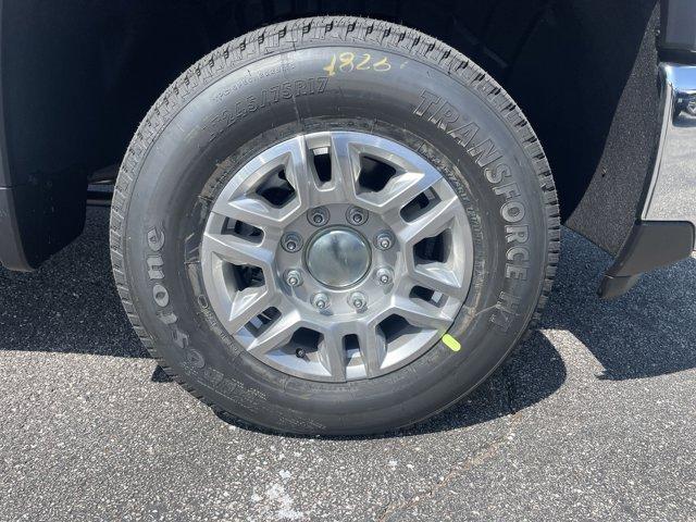 Photo of 2025 Summit White Chevrolet Silverado 2500