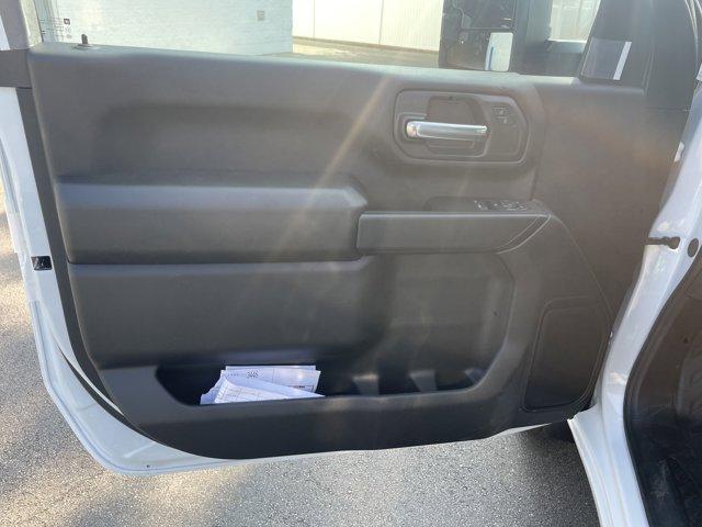 Photo of 2025 Summit White Chevrolet Silverado 3500