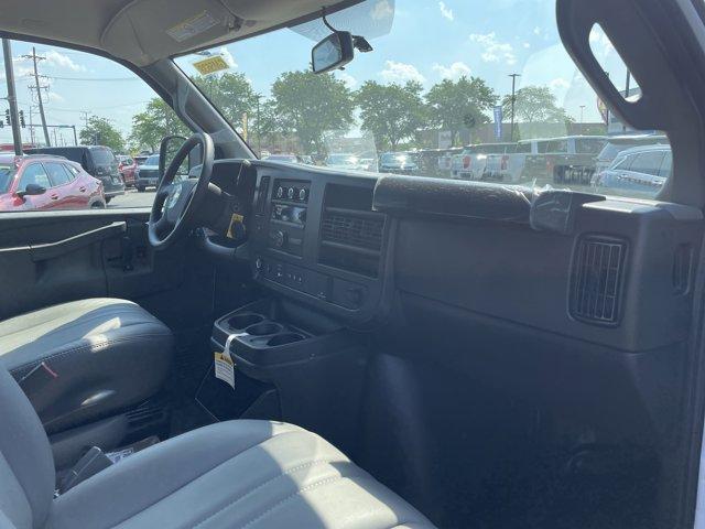 Photo of 2025 Summit White Chevrolet Express 2500