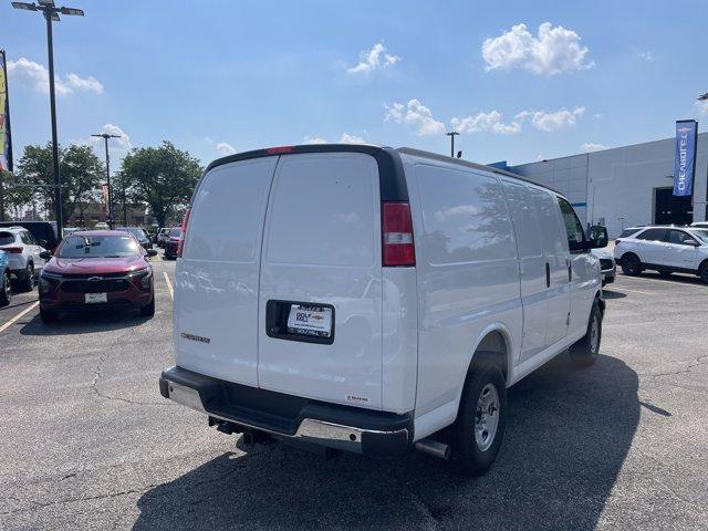 Photo of 2025 Summit White Chevrolet Express 2500