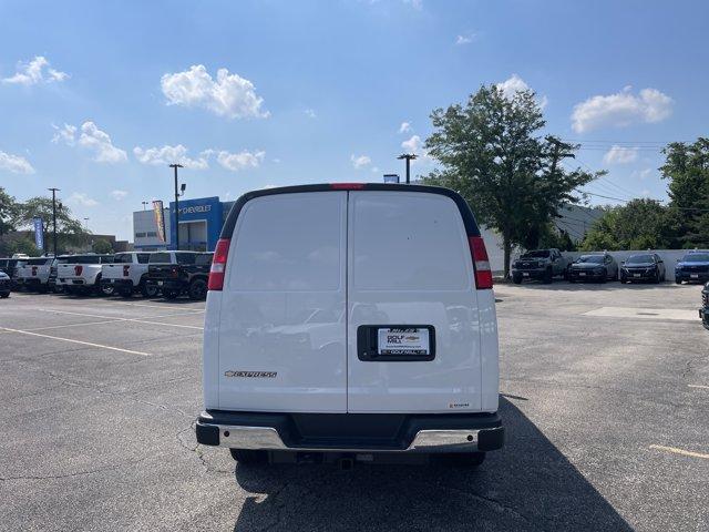 Photo of 2025 Summit White Chevrolet Express 2500